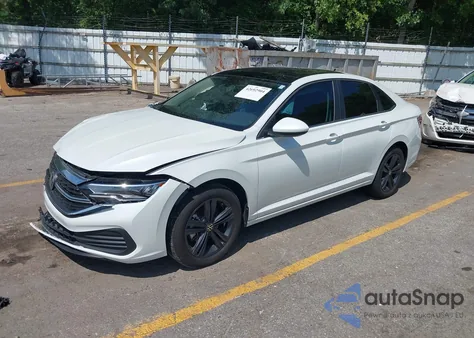 2024 Volkswagen Jetta 1.5T Se from USA, damaged, VIN 3VW7M7BU3RM030600